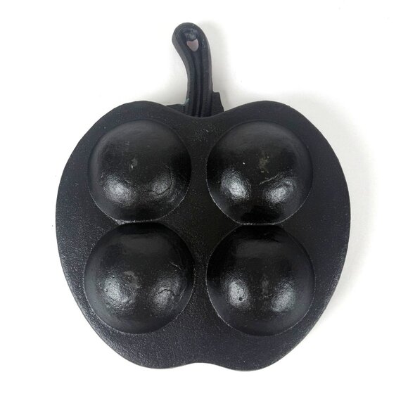 Apple Shaped Cast Iron Skillet Bakeware With Handle Painted In Red & Green - Picture 2 of 4